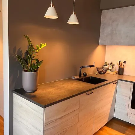 Apartment Solsiden, 2 Soverom Med Dobbeltsenger Og Parkering