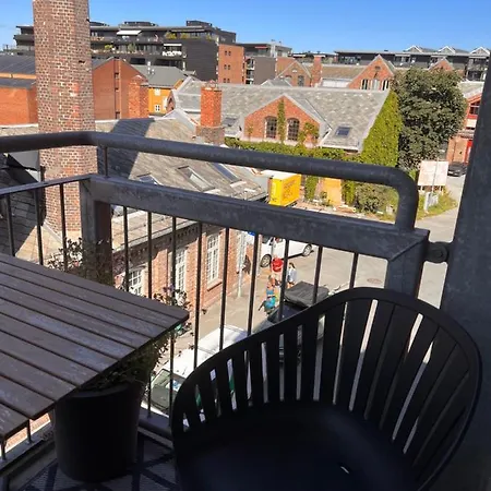 Solsiden, 2 Soverom Med Dobbeltsenger Og Parkering Apartament
