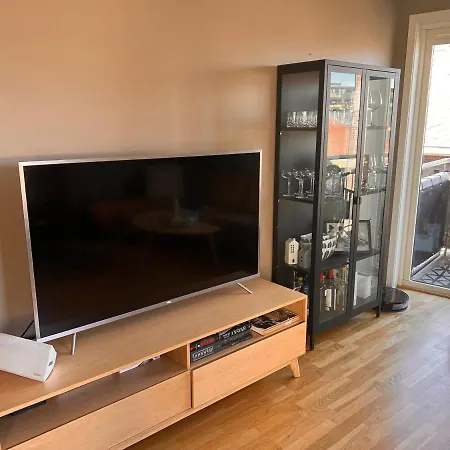 Apartament Solsiden, 2 Soverom Med Dobbeltsenger Og Parkering